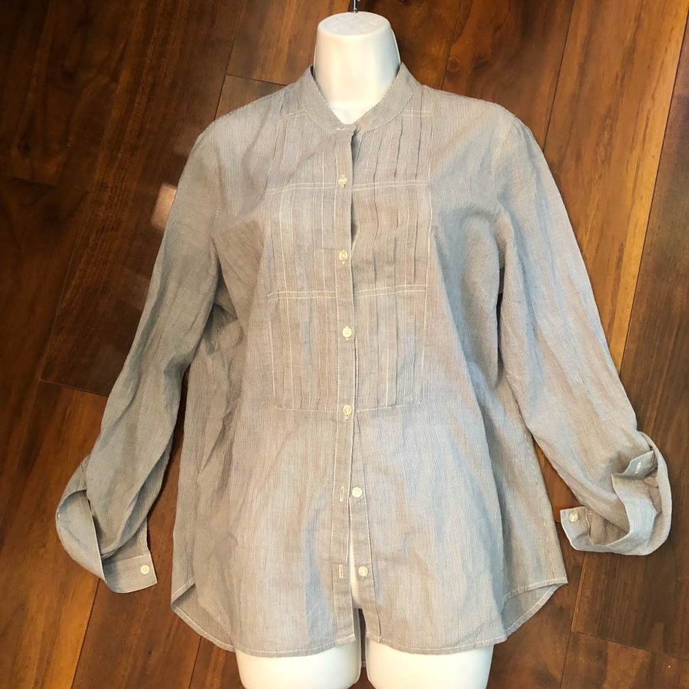Eddie Bauer cotton top. Size PL